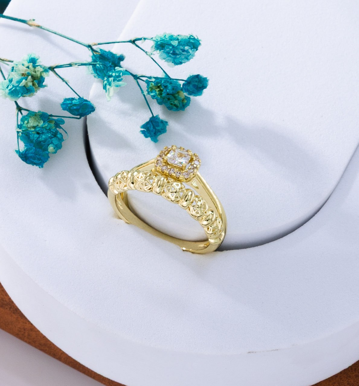 Célébrez votre amour avec nos sublimes bagues de mariage, Découvrez votre alliance idéale dès aujourd’hui et scellez votre histoire d’amour avec élégance
