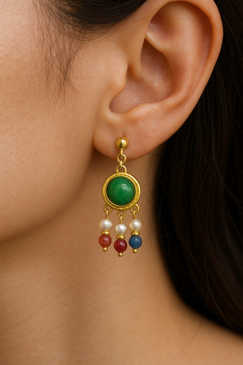 Ensemble bohème chic – Boucles d’oreilles & bague ajustable dorées, Idéal à offrir ou à s’offrir pour un look unique et plein de caractère