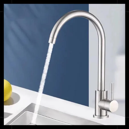 حنفية بيضاء جذابة