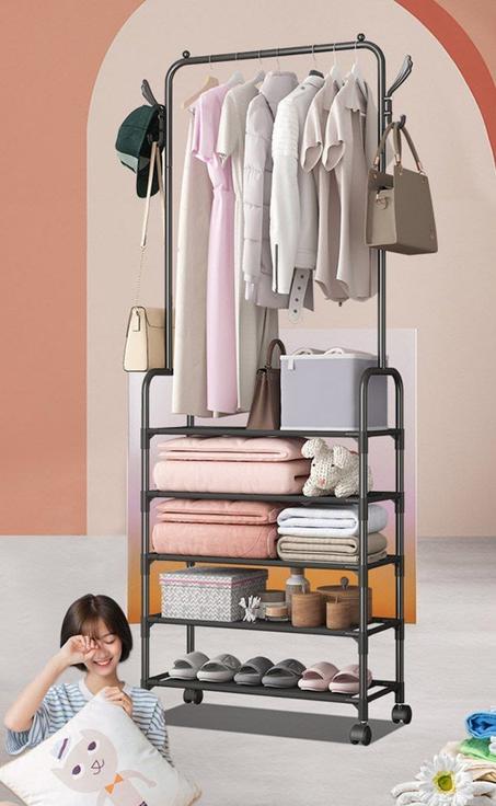 علاقة ملابس مع 4 رفوف للكتب و الأحدية