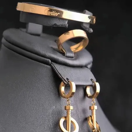 Bracelet & Bague CARTIER En acier inoxydable✨💎