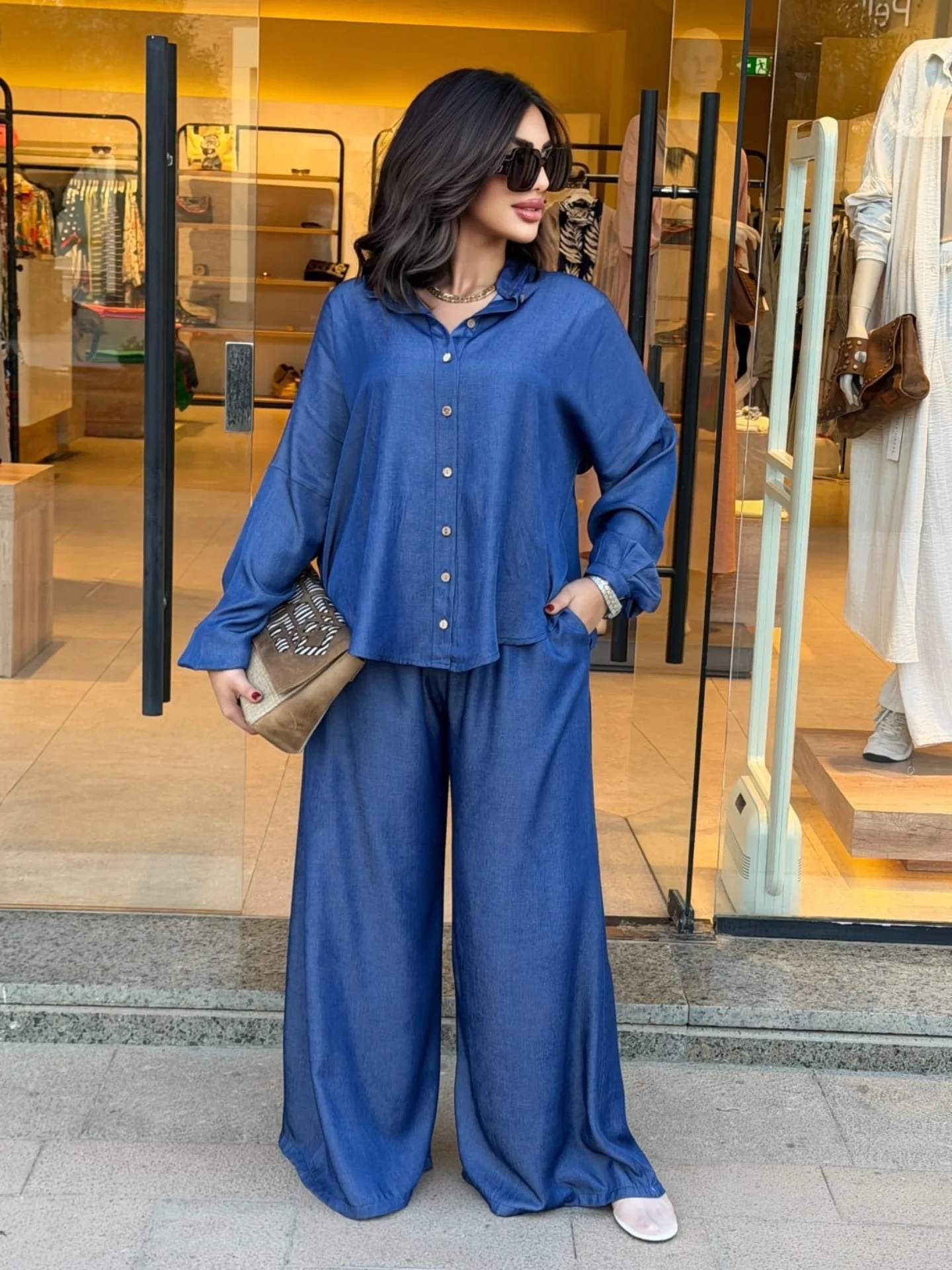 💙 طقم دنيم عصري… إطلالة كاملة بدون تفكير