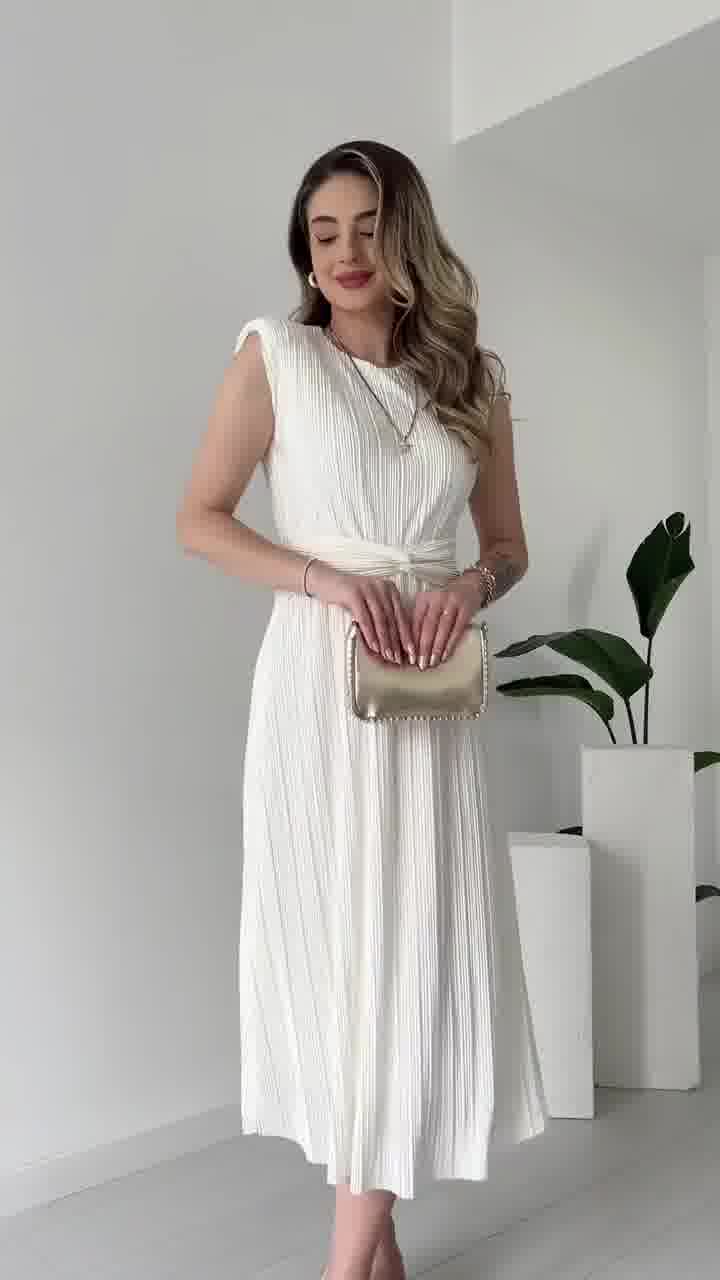 Robe plissée à la taille Danielle