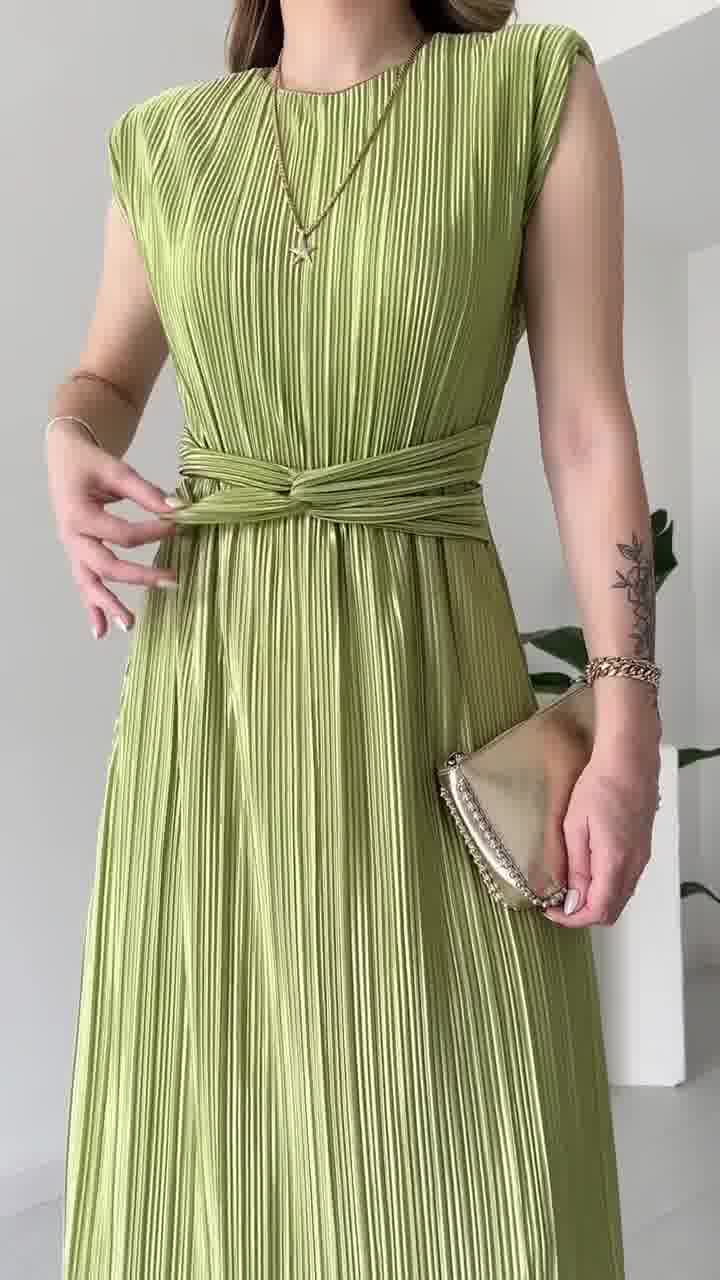 Robe plissée à la taille Danielle