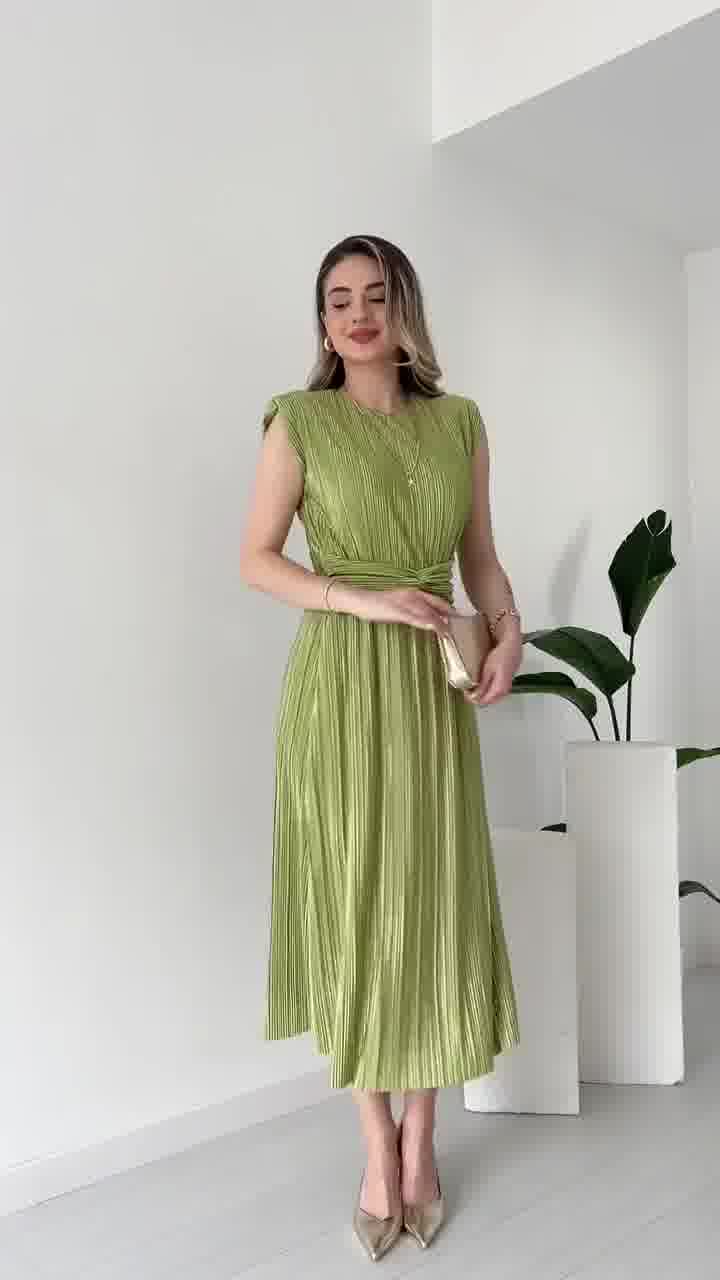 Robe plissée à la taille Danielle