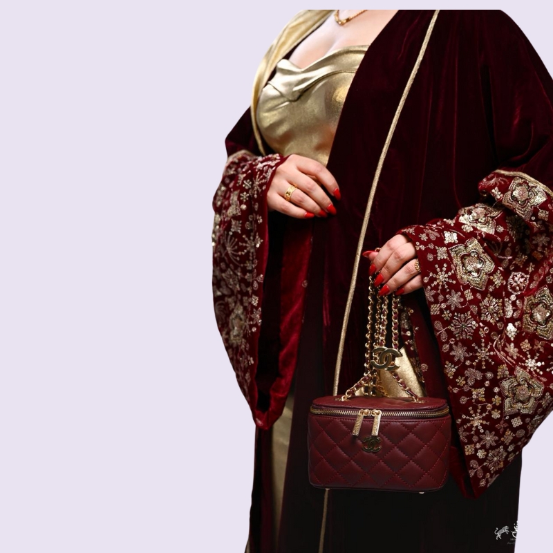 Abaya velvet gold
