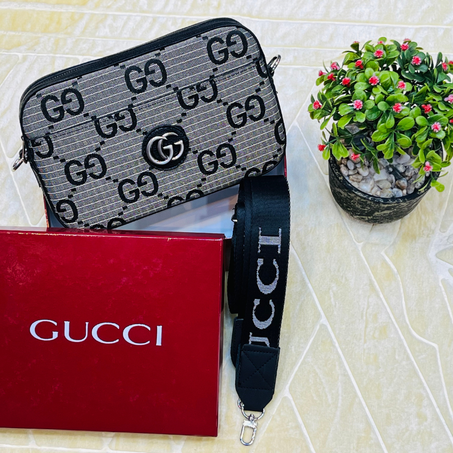 sacoche Gucci maxy GG