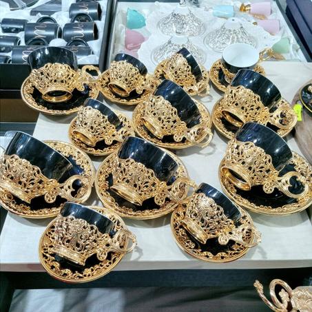 الاواني المنزلية