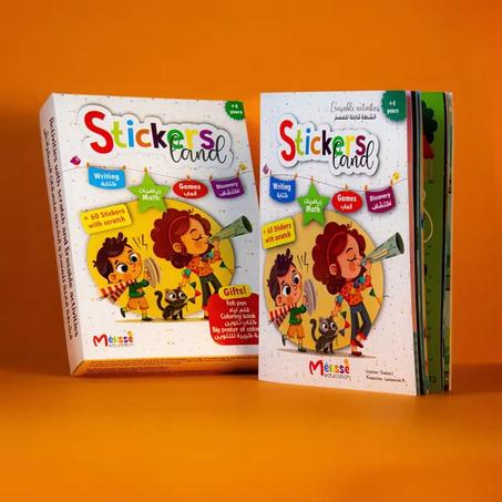 Box stickersland موجه للأطفال الذين أعمرهم بين 3 سنين إلى 9 سنين - يساعد إبنك أو إبنتك على التعلم و تميزهم عن باقي الأطفال