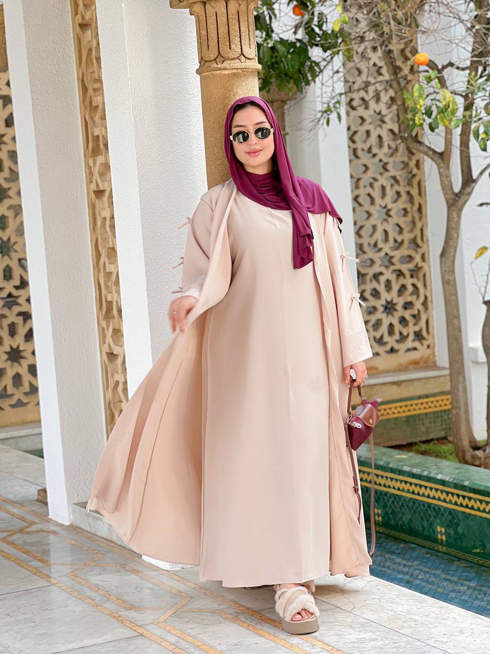 عباية راقية مكونة من قطعتين