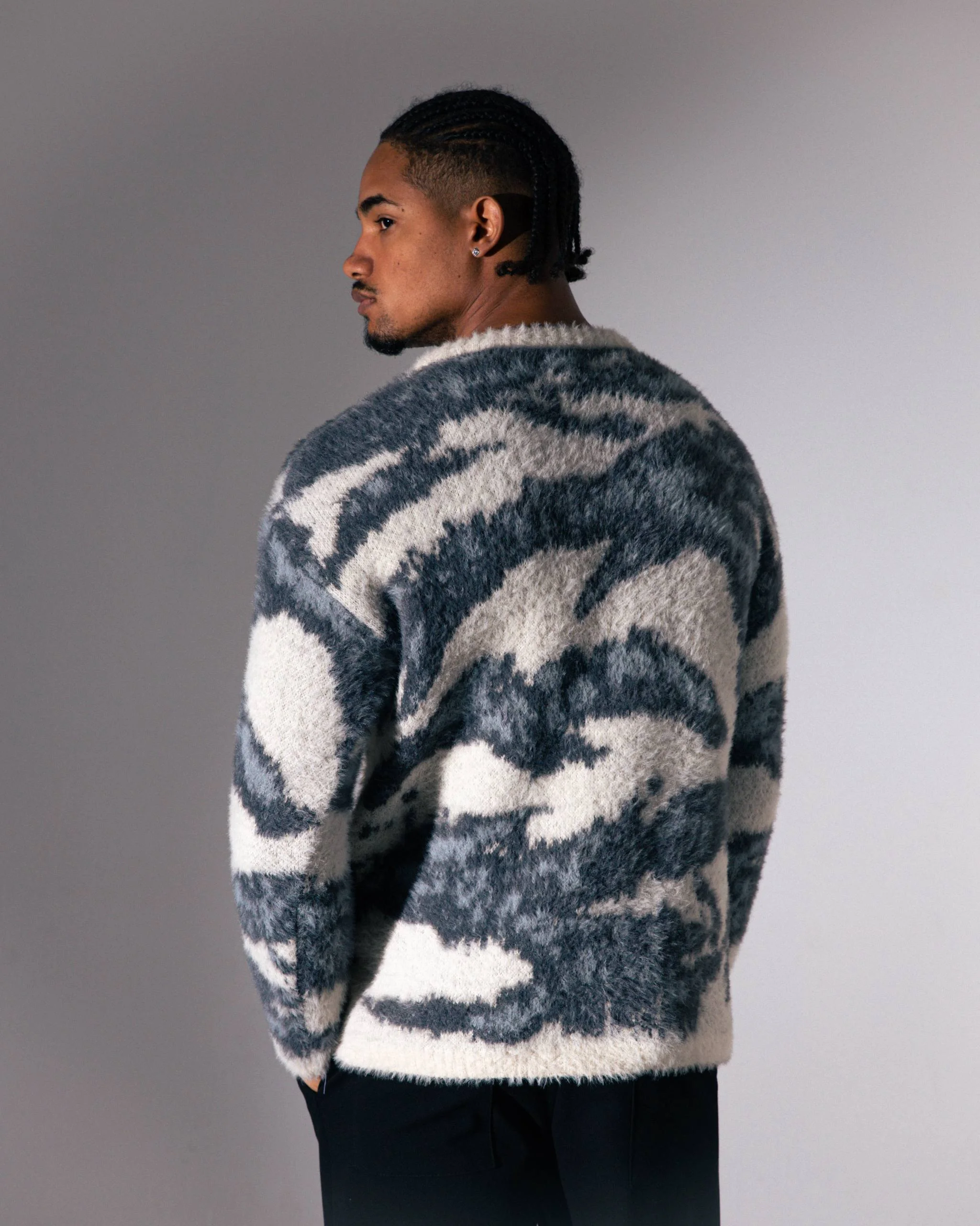 Pull Camouflage Shaggy – Texture Ultra Douce & Look Tendance