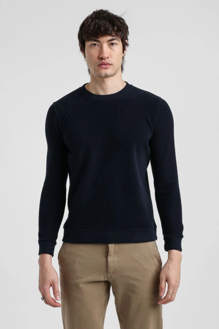 Pull Fin Homme – Confort Premium & Style Minimaliste