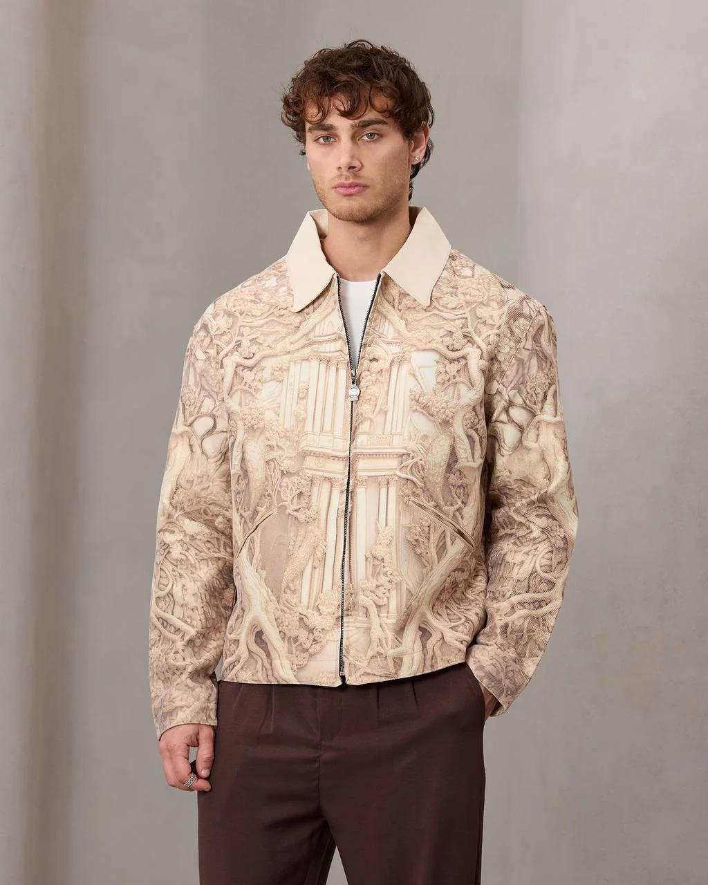 Veste Artistique Baroque – Design Premium & Style Unique