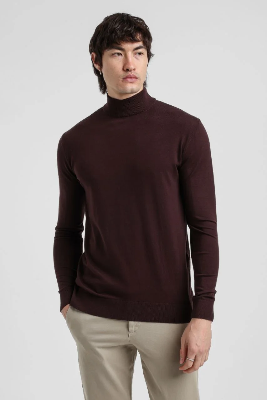 Tricot Col Roulé Homme – Élégance Classique & Style Premium