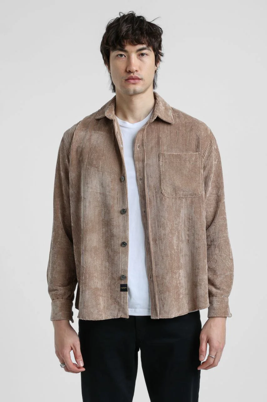 Surchemise Velours Côtelé – Style Premium & Confort Absolu