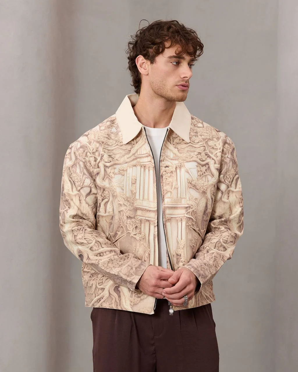 Veste Artistique Baroque – Design Premium & Style Unique