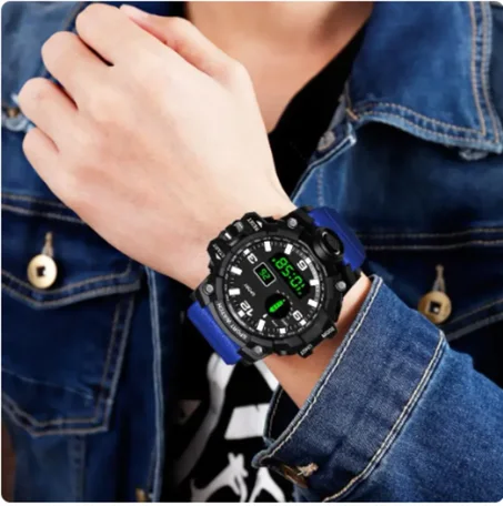 اكتشف قوة الأداء مع ساعة رياضية رقمية LED متعددة الوظائف للرجال – دقة وأناقة لا مثيل لهما