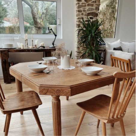 طاولة أنيقة