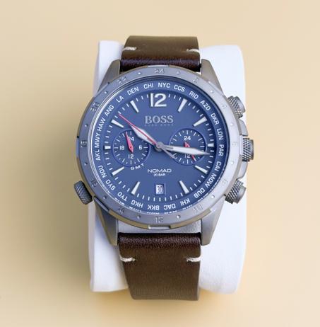 ساعة هوغو بوس اصلية السعر 170 الف دينار والتوصيل مجاني