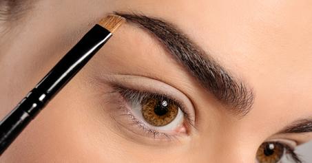 منتجات العناية بالحواجب