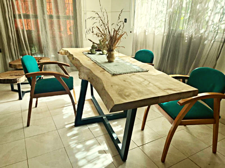 Edge dining table "Bab Mansour Collection "