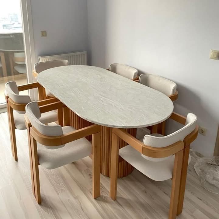 table monge oval