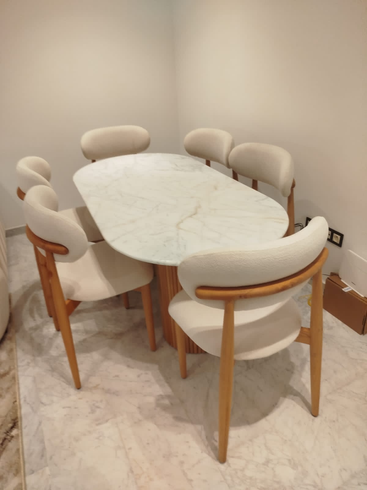 table monge oval