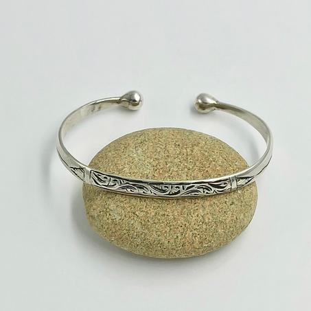 سوار رائع من الفضة النقرة 925 صناعة يدوية