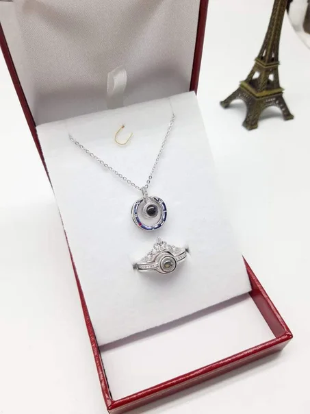 collier et bague "Je t'aime" en 100 Langues