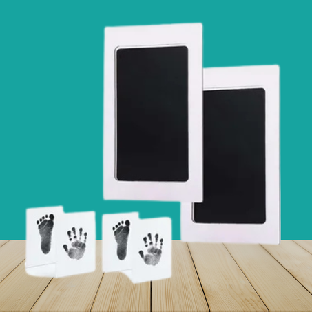 بصمة اليد والقدم للأطفال