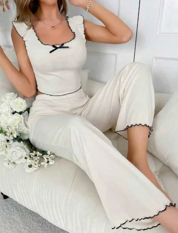 بيجامة نسائية