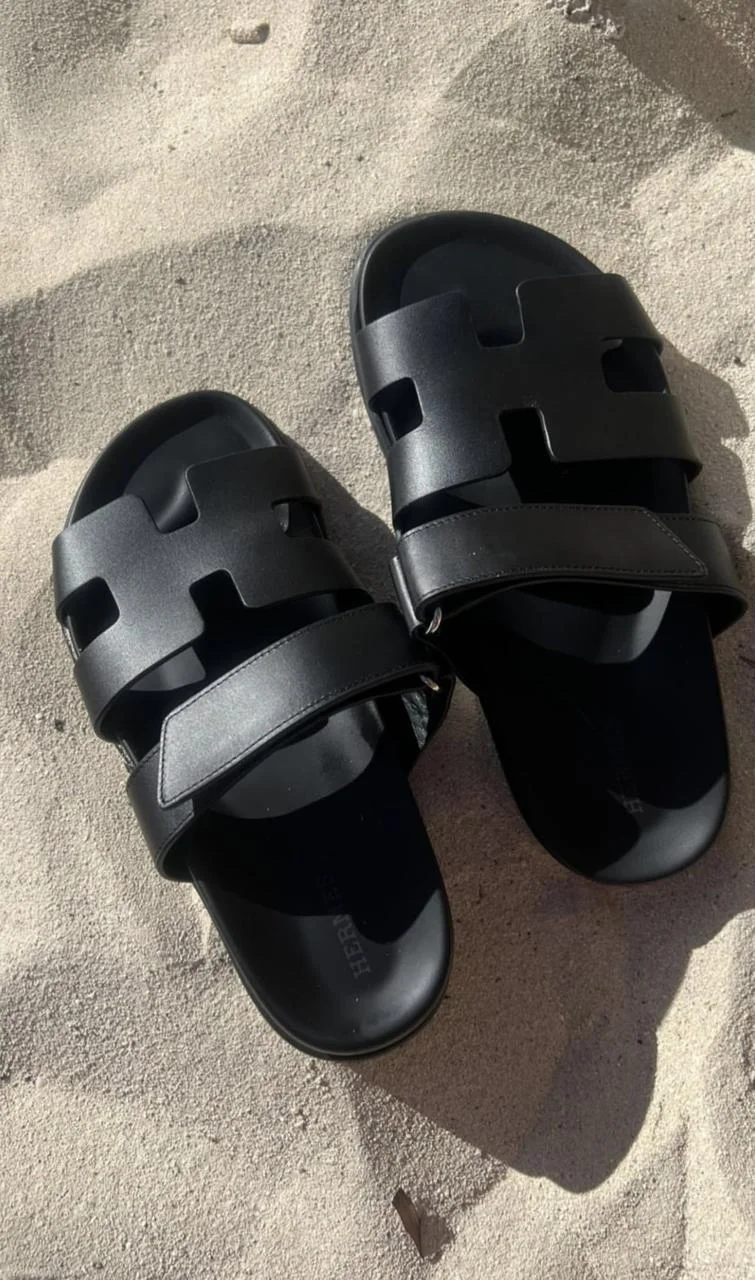 Hermes sandal black