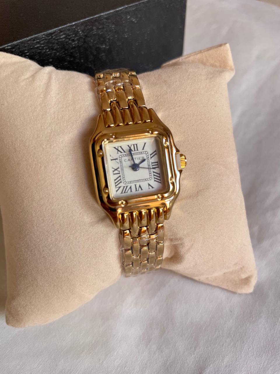 Montre Cartier Femme – Panthère en Or Jaune, Bracelet Maillons Luxe avec coffret simple