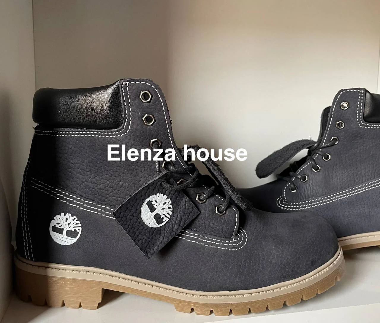 Boots Timberland Bleu Marine – Confort & Style Intemporel