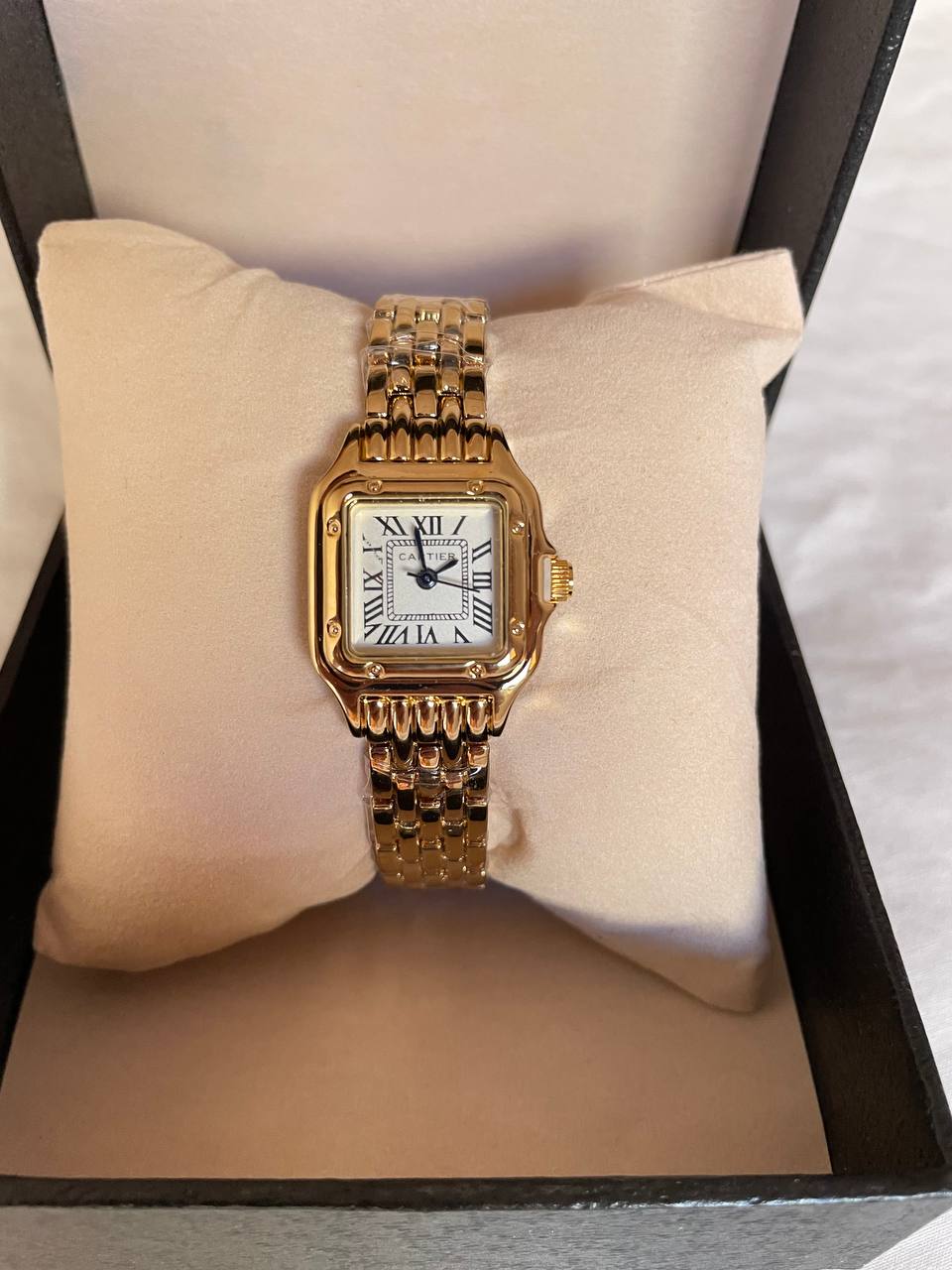 Montre Cartier Femme – Panthère en Or Jaune, Bracelet Maillons Luxe avec coffret simple