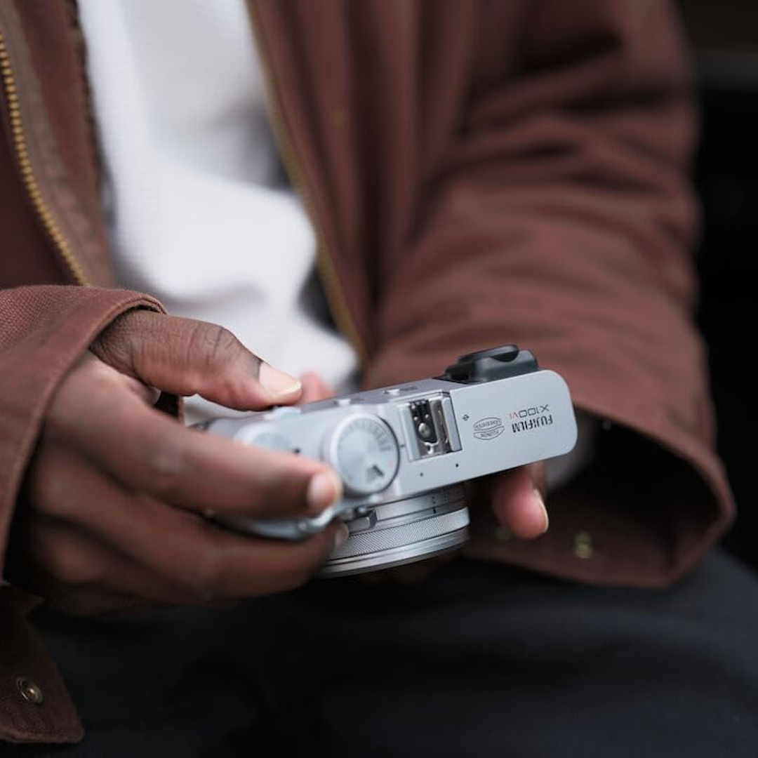 FUJIFILM X100VI Digital Camera | New 40.2MP Sensor & 6-Stop IBIS | Built-in 23mmF2 Lens