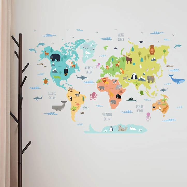 Carte monde avec animaux L