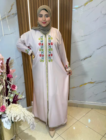 قندورة ملكية بالطرز والسقلي - تشكيلة عيد 2026