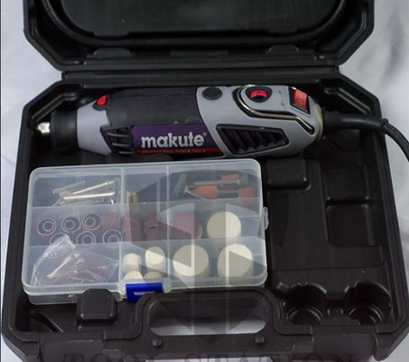 MAKUTE DG012. Rectifieuse droite et moule