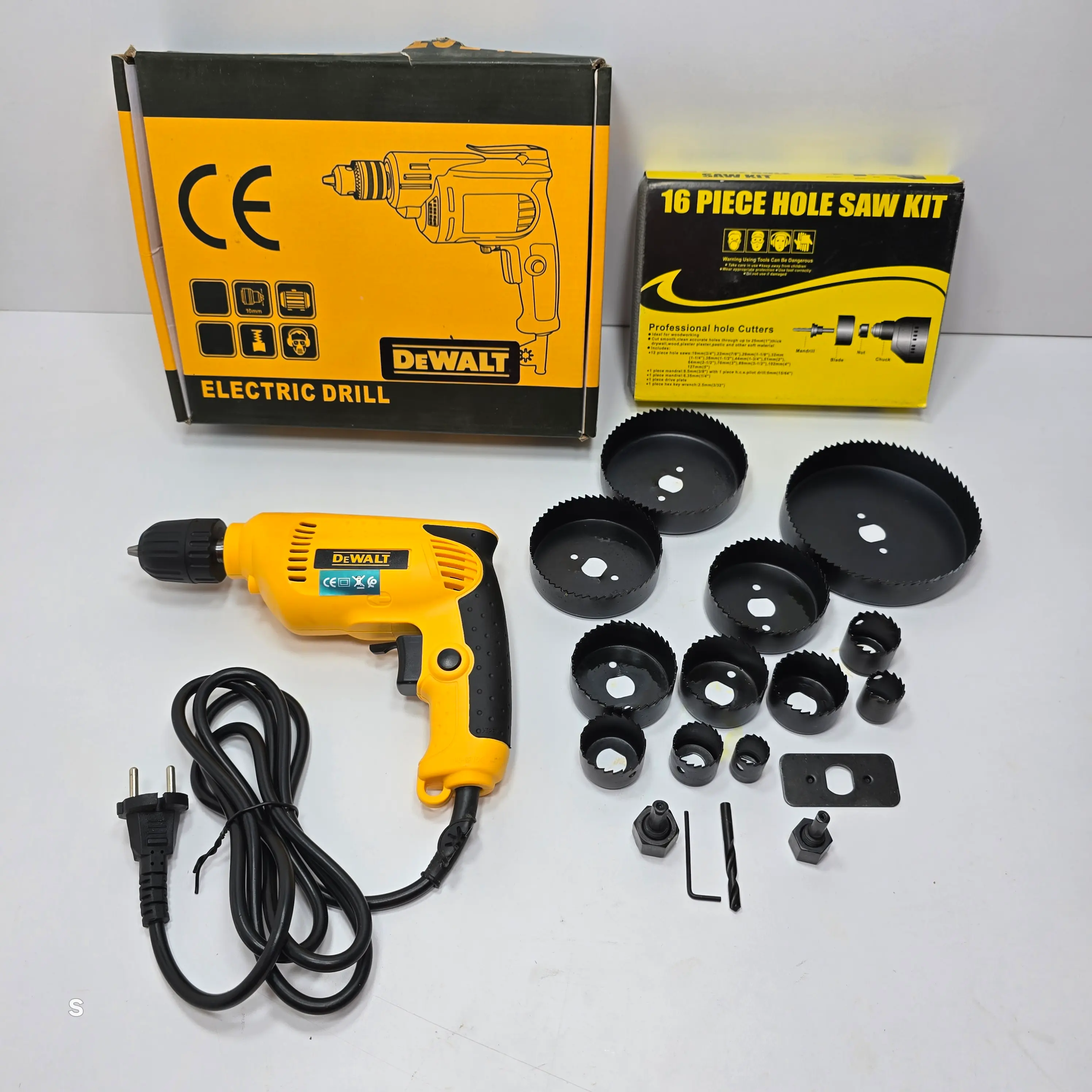 chenyeur dewalt + 16 pcs scie cloche