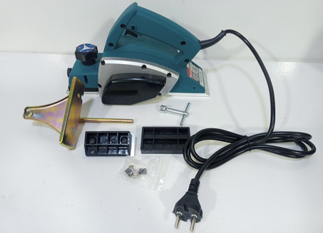 ELECTRIC PLANER  MAKITA 600 WAT