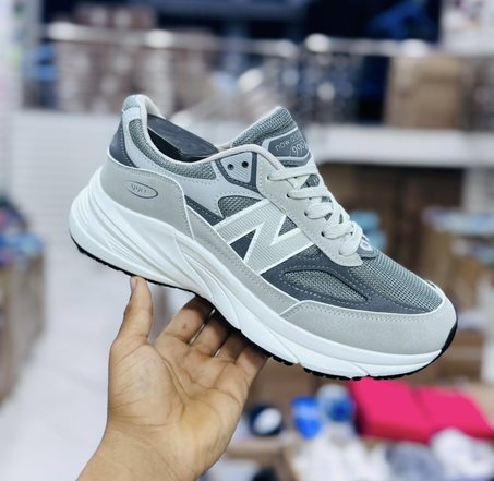 New Balance 990-8 Plus