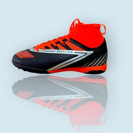 Brest Banda  حذاء كرة القدم المنخفض