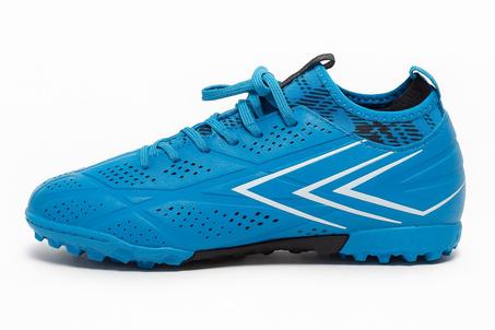 حداء كرة القدم المنخفضة Brest-5 Pro