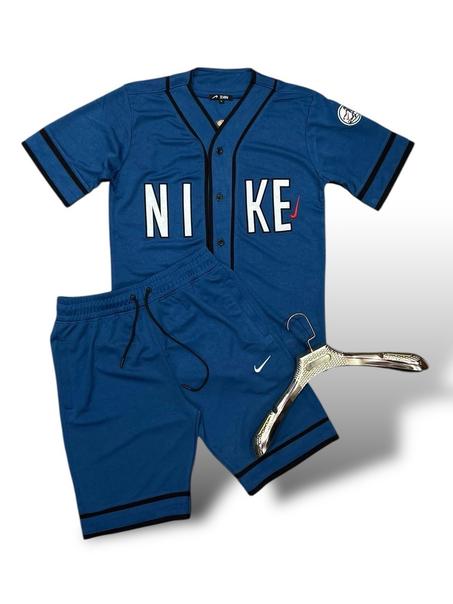 انصومبل Nike مطروز بالكامل