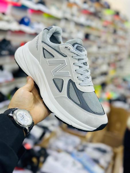 New Balance 990-8 Plus