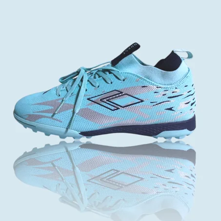 Brest 4 Professional حداء كرة القدم