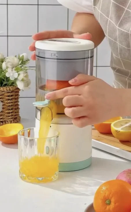 عصارة كهربائية متعددة الوظائف