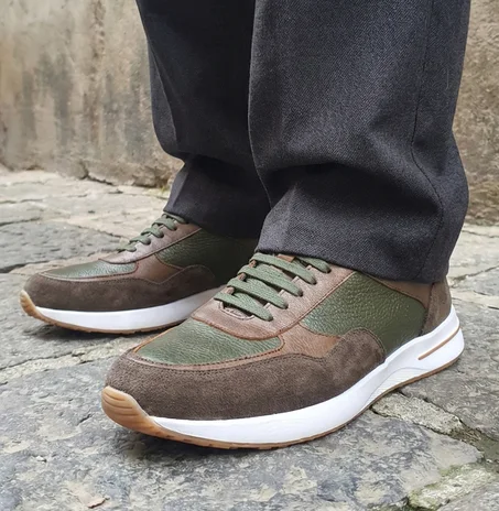 Baskets vertes et marron