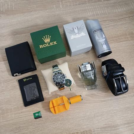 أحسن هدية ليك أو لي عزيز عليك! باك مميز مكون من 9 قطع بجودة ممتازة مع ساعة فخمة عالية الجودة 🔥